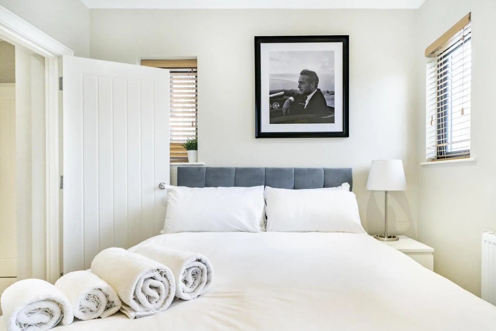 Old Hollywood - 1Bd Ap - Gold Short Term Stays Belfast Apartment