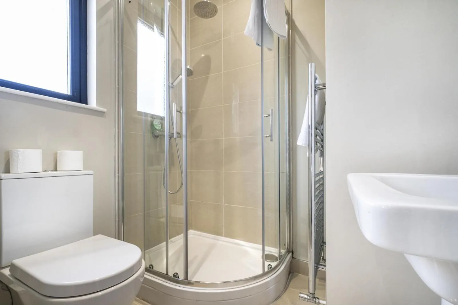 Old Hollywood - 1Bd Ap - Gold Short Term Stays Belfast